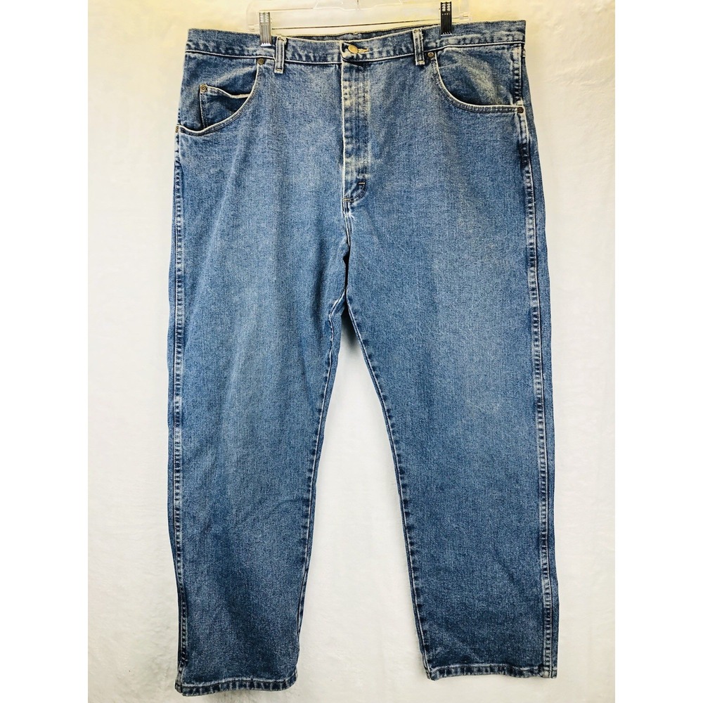 Wrangler Rugged Wear Mens 42x30 Blue Relaxed Straight Leg Jeans 35001AI Denim